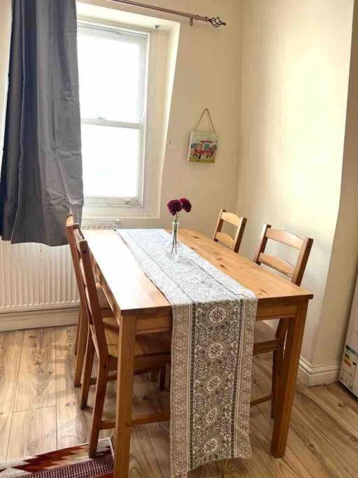 Cosy One Bedroom Flat In Central Лондон Екстер'єр фото